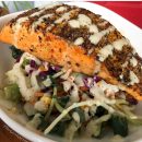 3 Ingredient Salmon Dinner in 10 minutes with only 17 carbs! thegestationaldiabetic.com