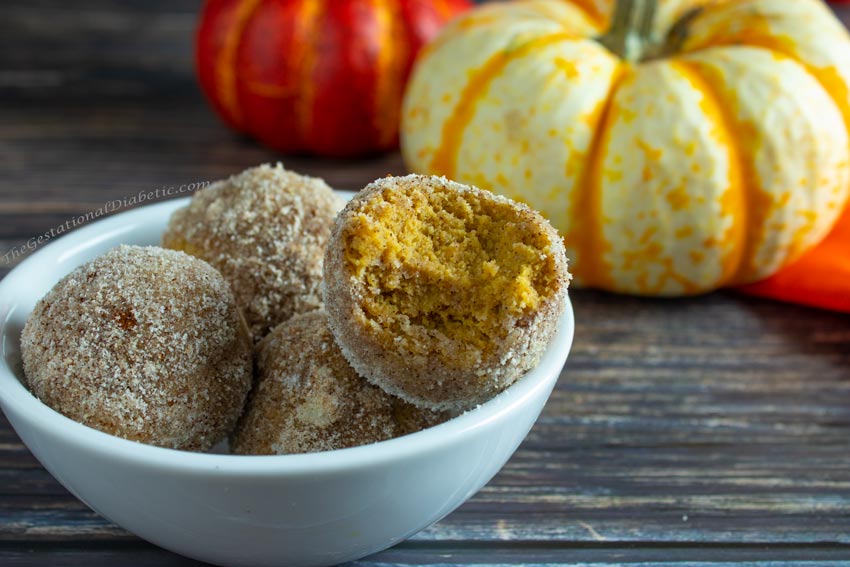 Pumpkin Pie Bombs in 5 ingredients and 10 minutes; 15 carbs per serving of 2. The perfect pumpkin season guilt free treat that is Keto, Paleo, Vegan and Sugar Free.? thegestationaldiabetic.com